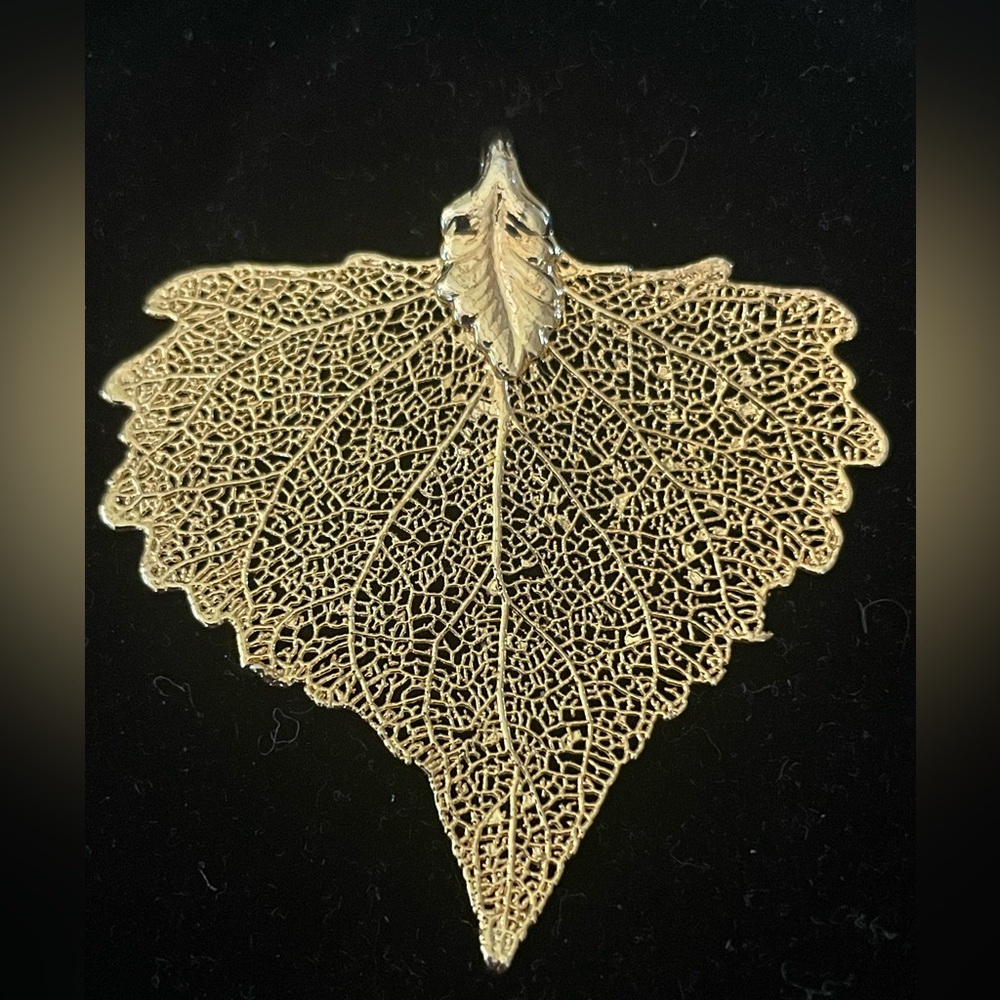 Real Leaf pendant gold dipped vtg